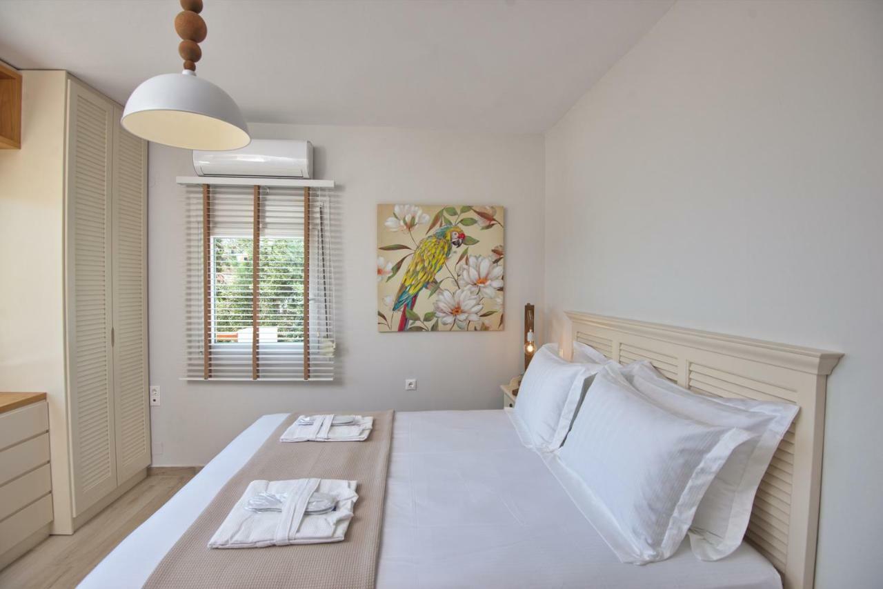 Aegean Suites Votsi  Екстериор снимка